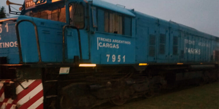 Un tren con 28 vagones descarriló en el departamento Villaguay