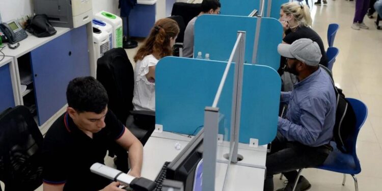 El Gobierno eliminó el Día del Empleado Público