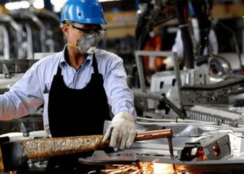 La industria metalúrgica sigue en caída libre