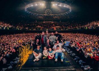 Ke Personajes deslumbró en el Movistar Arena