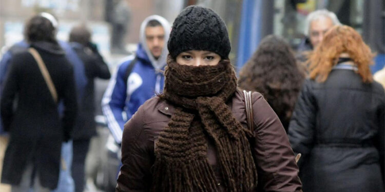 Inminente llegada de ola de frío polar en todo el país: en qué zonas puede caer aguanieve