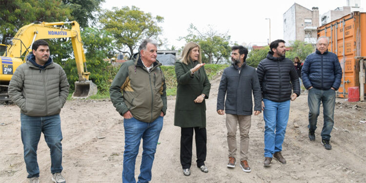 Paraná: Avanza la estabilización de barrancas sobre calle Güemes