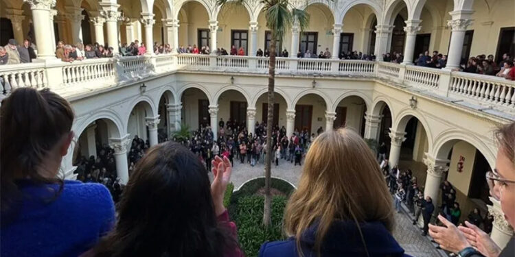 Entre Ríos: Después de muchos años hay asamblea de trabajadores de Casa de Gobierno