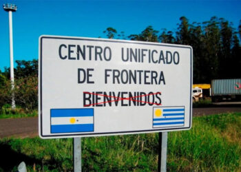 Puentes cerrados para el transporte: remises, taxis y Uber no pueden cruzar a Uruguay