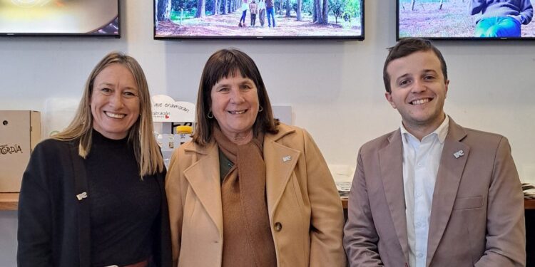 Villa Elisa participó del Lanzamiento de la Temporada de Invierno en Buenos Aires