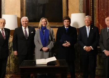 Milei tildó a los gobernadores de “perversos”