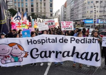 Vaciamiento y destrucción del Hospital Garrahan