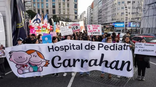 Vaciamiento y destrucción del Hospital Garrahan