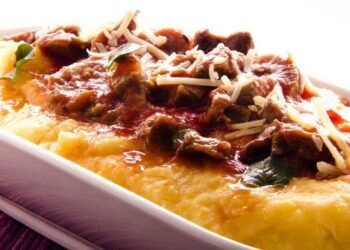 Receta de polenta con salsa casera