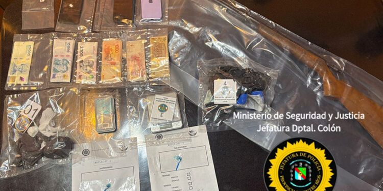Allanamientos en Villa Elisa con secuestros de Estupefacientes y Detención
