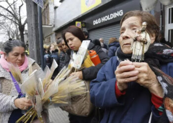 Se busca ordenar la economía a costa de los más vulnerables