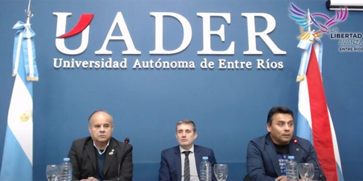 La universidad pública provincial firmó un convenio con LLA para difundir sus ideas en las aulas
