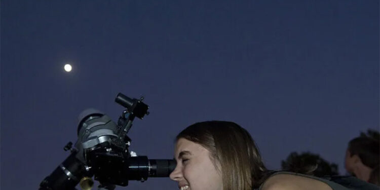 Concepción del Uruguay: Astroamigos invitan a observar la Luna llena este sábado