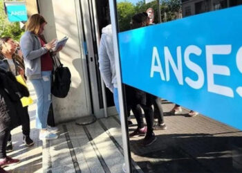 ¿Cuándo se cobra la prestación por desempleo?