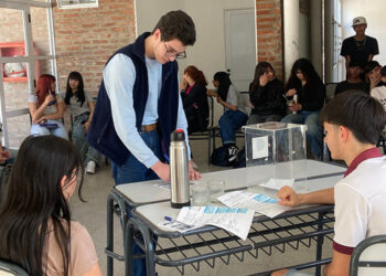 El taller de democracia y Boleta Única de Papel llegó a 1.000 estudiantes de Paraná