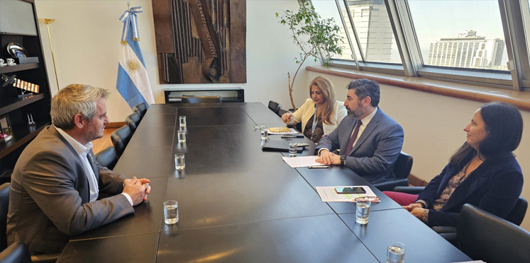 Colón: El Intendente se reunió con el Subsecretario de Política Exterior para discutir sobre la relocalización de la planta de combustibles sintéticos