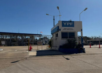 Concepción del Uruguay: hay tensión por el cierre de la planta de YPF