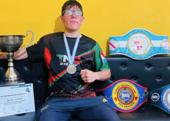 Colón: el intendente distinguió al campeón colonense Alan Godoy