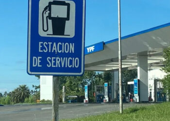 La nafta Súper de YPF rompió el techo de los $1.500