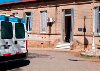 Funcionaria policial internada con lesiones graves en Colón