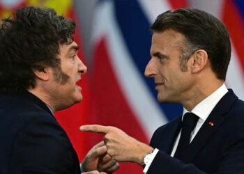 Milei anunció que la Argentina le comprará submarinos y buques a Francia para patrullar las costas
