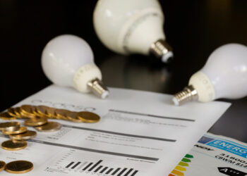 El gobierno eliminará más subsidios: a partir de enero subirá la luz y el gas