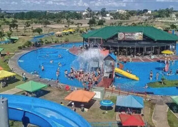 Federación: es grave el estado del menor rescatado inconsciente de una pileta de las Termas