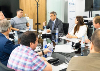 Legisladores nacionales peronistas se reunieron con dirigentes de la CGT
