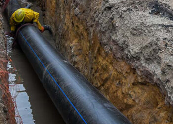 Continúan las obras para mejorar el servicio de agua potable en Paraná