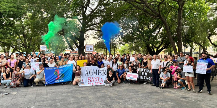 El Intendente Daniel Rossi acompañó la convocatoria en defensa del Instituto de Educación Superior Santa Elena