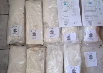 14 kilos de cocaína encontrados ocultos en un auto en un control en Paso Cerrito