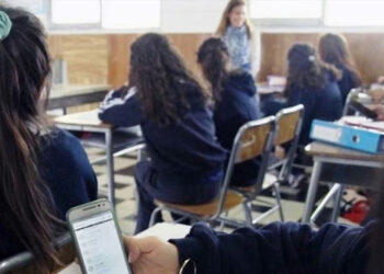 El gobierno porteño impulsa a nivel nacional la “protección digital” de los chicos en las redes