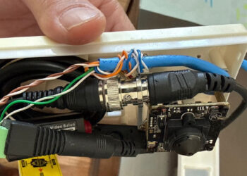 El Gobierno provincial denunció el hallazgo de dispositivos de espionaje en oficinas del gobernador y otras dependencias