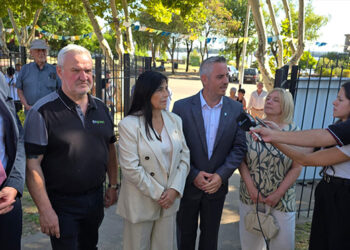 Colón inauguró su primer parque de energía solar fotovoltaica en la Planta Potabilizadora de Agua