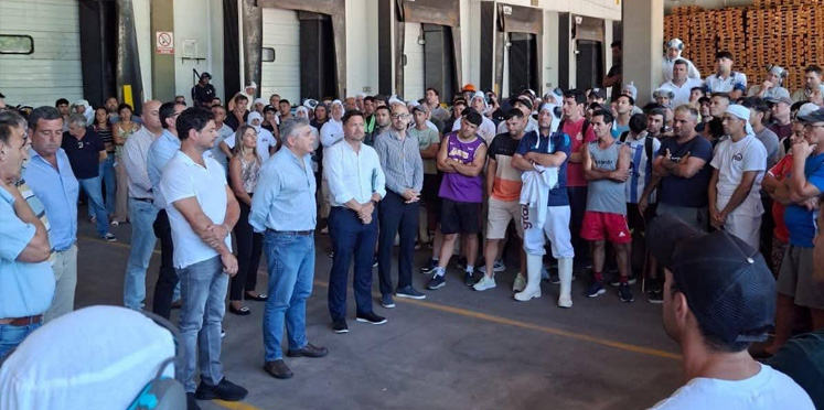 GRANJA TRES ARROYOS: se levantó la medida de fuerza