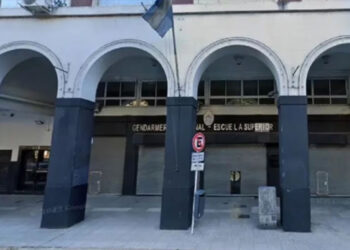 Explotó un paquete bomba en la Escuela de Gendarmería y dejó dos agentes heridos