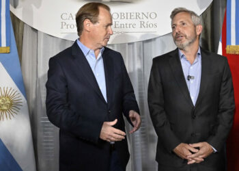 Entre Ríos pagó 56 millones de dólares de deuda: el alto costo de un bono del pacto político entre Bordet y Frigerio.