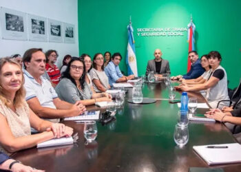 Paritaria: el Gobierno volvió a convocar a los gremios docentes para el lunes a las 15