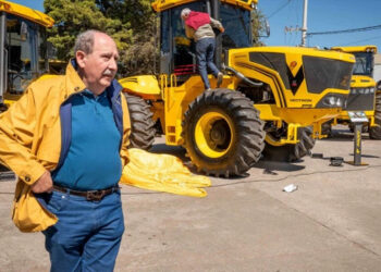 La histórica fábrica de tractores Pauny entró en crisis y cae la imagen de Milei