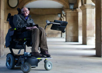 Stephen Hawking y su teoría sobre el fin de la humanidad: la fecha clave y el plan para salvar a la especie