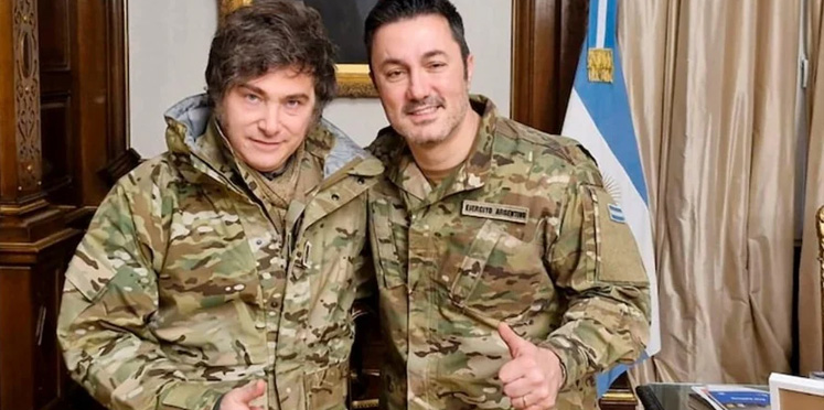 Milei analiza indultar a los militares genocidas el 24 de marzo