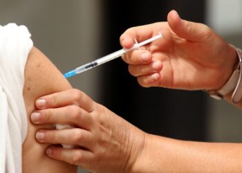 Comienza la campaña de vacunación antigripal en todo el País