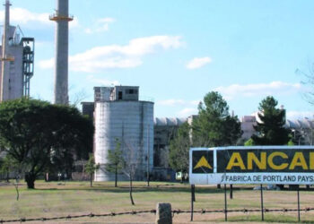 La reubicación de la planta de HIF en Paysandú aparece como una respuesta también al portland