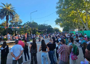 Colón celebró su 163° Aniversario con una concurrida kermés para toda la familia