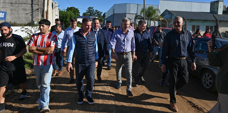 Frigerio recorrió zonas de operativos contra el narcotráfico en Concordia y dialogó con vecinos