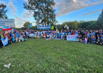 El reclamo para trasladar la refinería de HIF del río Uruguay sigue intacto