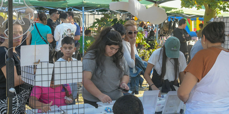 Amplia agenda de ferias y propuestas por el Día del Trabajador en Paraná