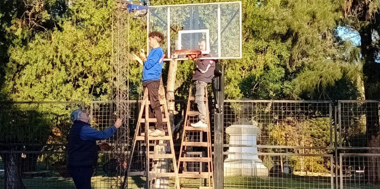 Colón: Se renovaron los tableros de básquet del Parque Quirós