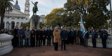 Paraná conmemoró a Manuel Belgrano en el Día de la Bandera