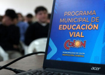 Colón dio inicio a la Semana de la Educación Vial con charlas de concientización en escuelas secundarias